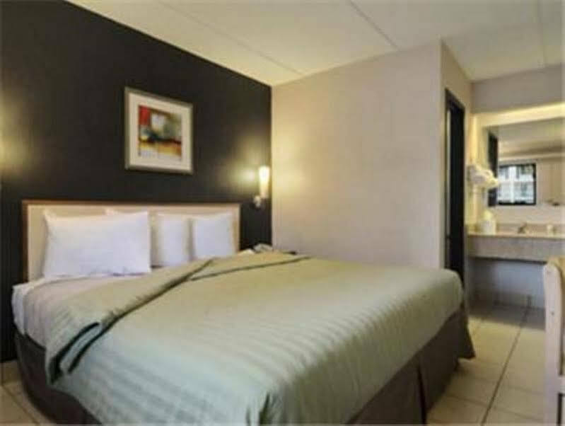 Travelodge By Wyndham College Park Exteriér fotografie